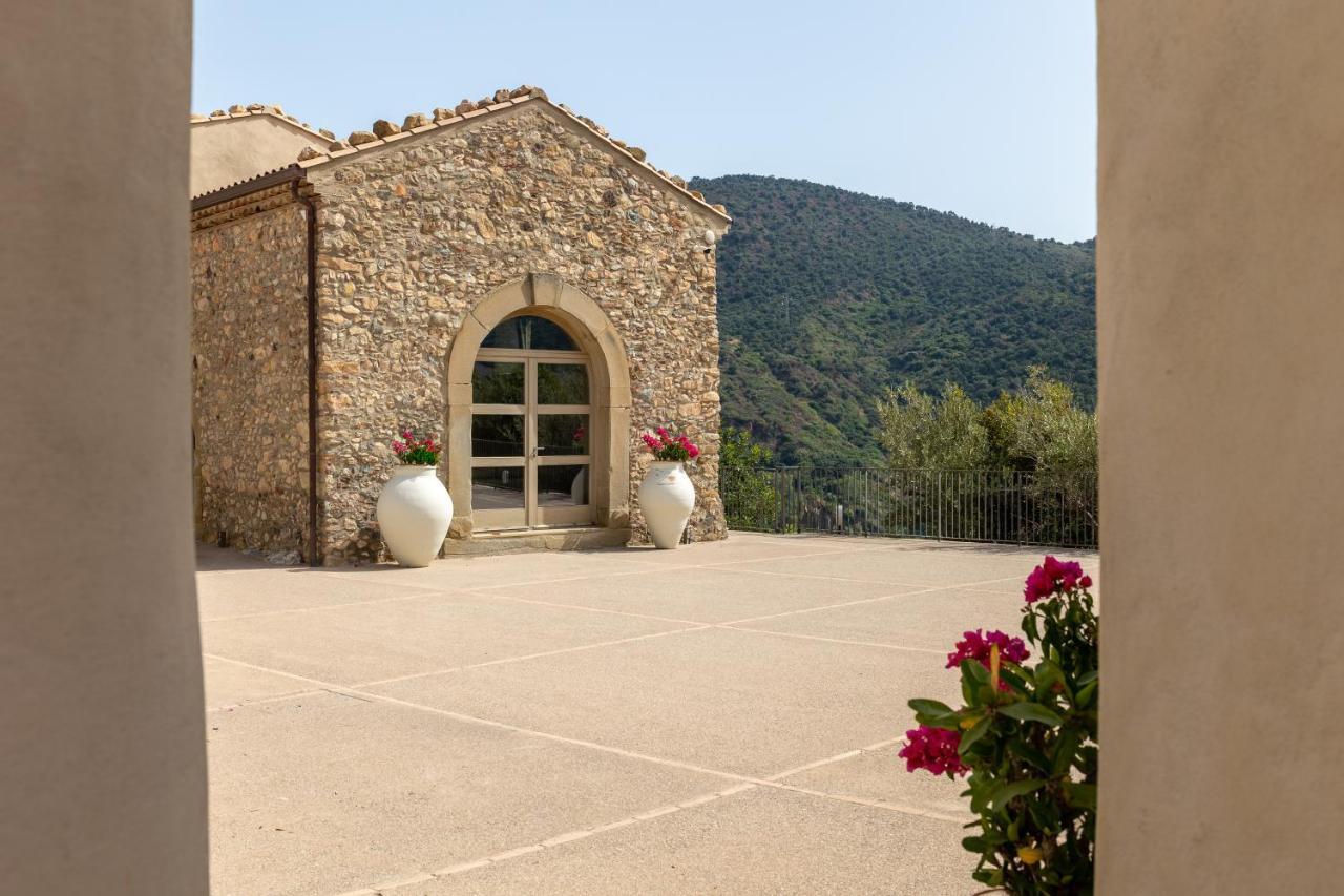 Borgo D'Orlando - Small Country Hotel Mirto  Exterior photo