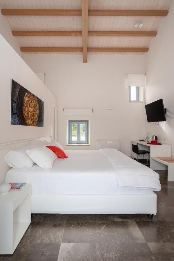 Borgo D'Orlando - Small Country Hotel Mirto  Exterior photo